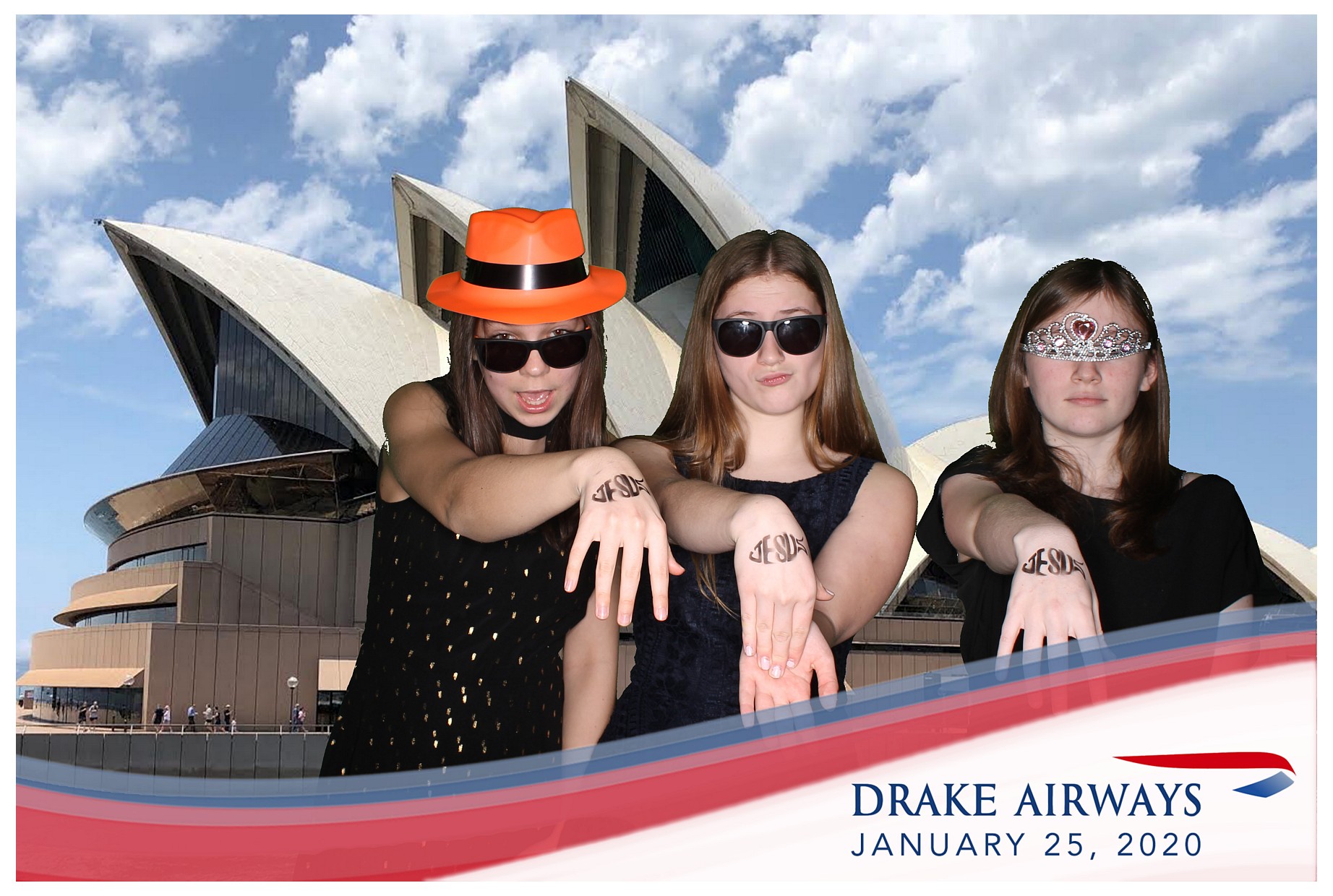 Drake Airways | View more photos from the event at gallery.photoboothcincy.com/u/PhotoBoothCincy/Drake-Airways